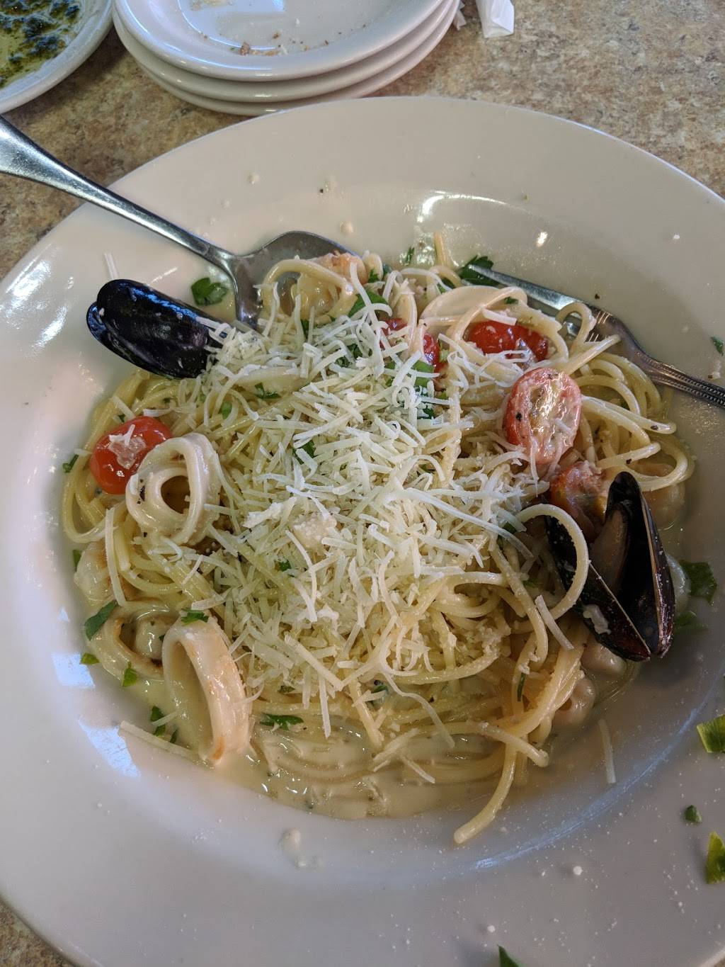 Roses Bella Cucina | restaurant | 3980 Limelight Ave, Castle Rock, CO 80109, USA | 7204854077 OR +1 720-485-4077