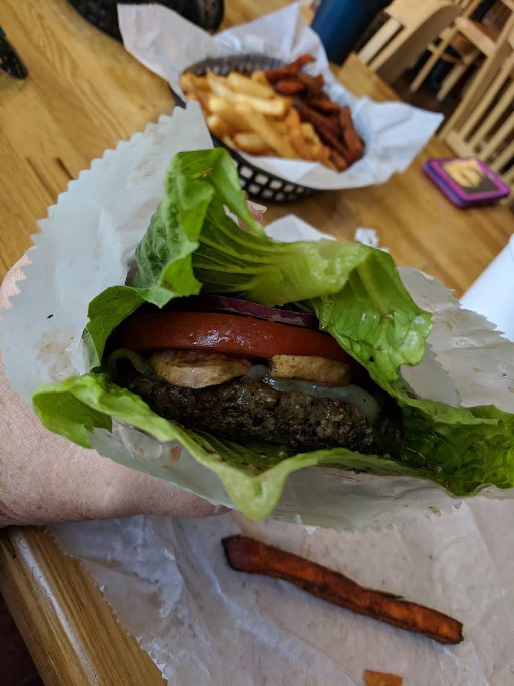 Oakleys Grille | restaurant | 17631 Bruce B Downs Blvd, Tampa, FL 33647, USA | 8135235075 OR +1 813-523-5075