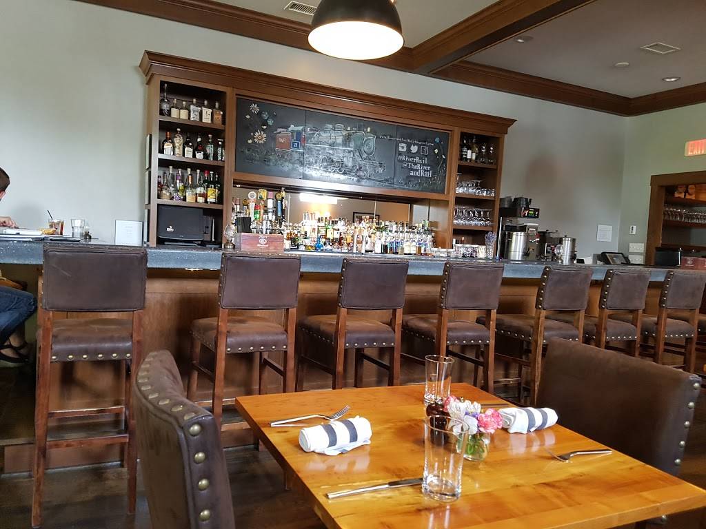 The River and Rail Restaurant | restaurant | 2201 Crystal Spring Ave SW, Roanoke, VA 24014, USA | 5404006830 OR +1 540-400-6830