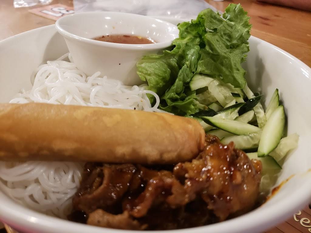 Pholicious | restaurant | 4521 Kingwood Dr ste 240, Kingwood, TX 77345, USA | 2819135419 OR +1 281-913-5419