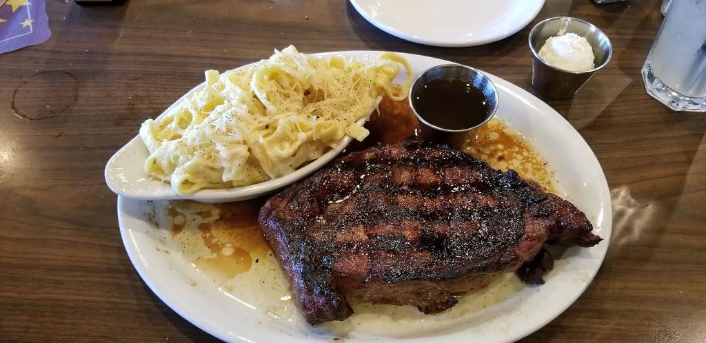 Luckys Steakhouse | restaurant | 10098 Lapeer Rd, Davison, MI 48423, USA | 8106534300 OR +1 810-653-4300