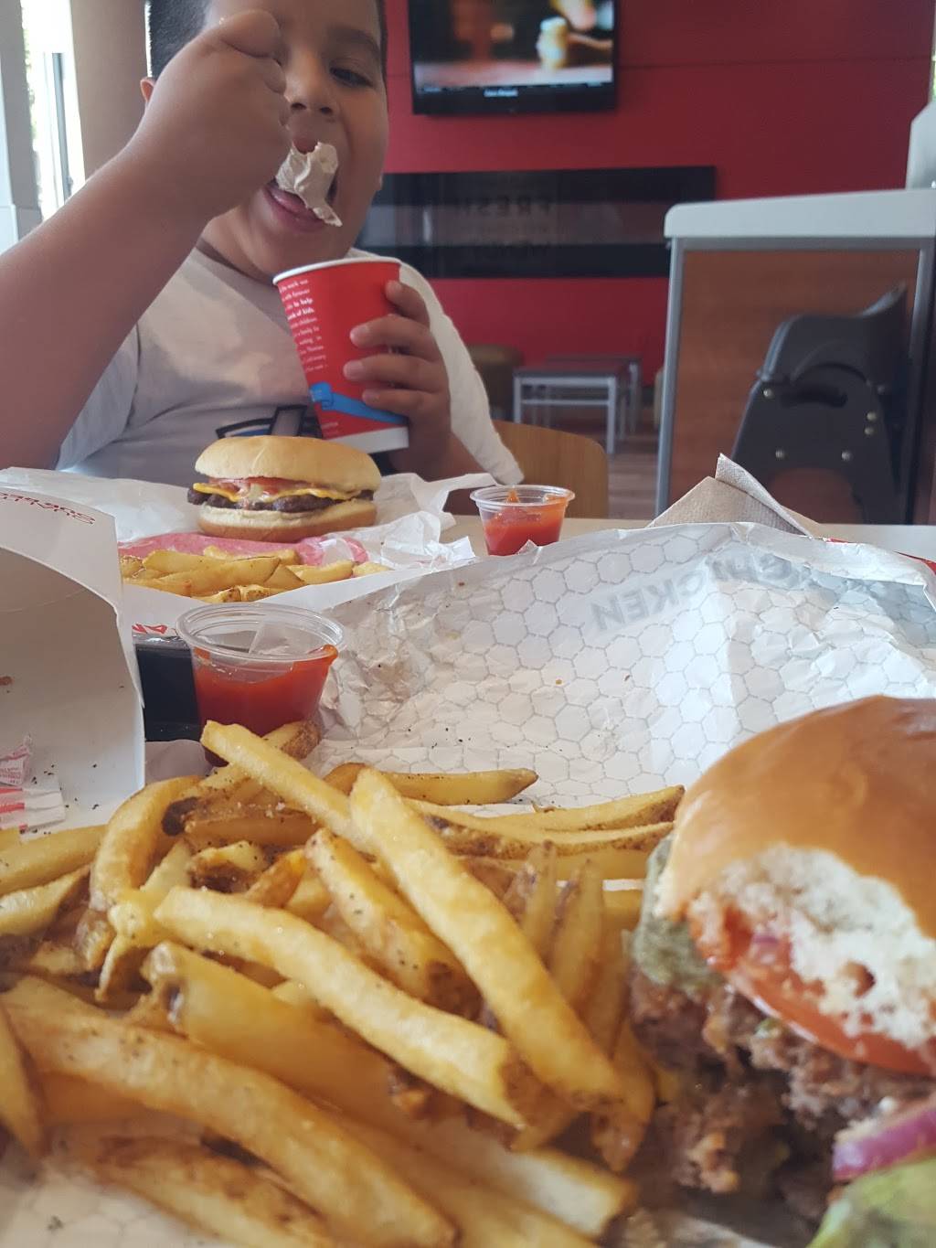 Wendys | restaurant | 3810 E Hammer Ln, Stockton, CA 95212, USA | 2099520333 OR +1 209-952-0333