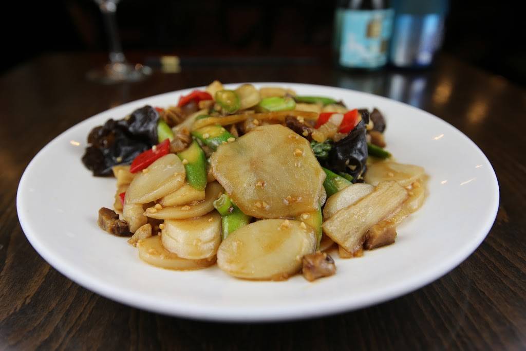 Chengdu Taste | restaurant | 701 Main St, Pawtucket, RI 02860, USA | 4017295699 OR +1 401-729-5699