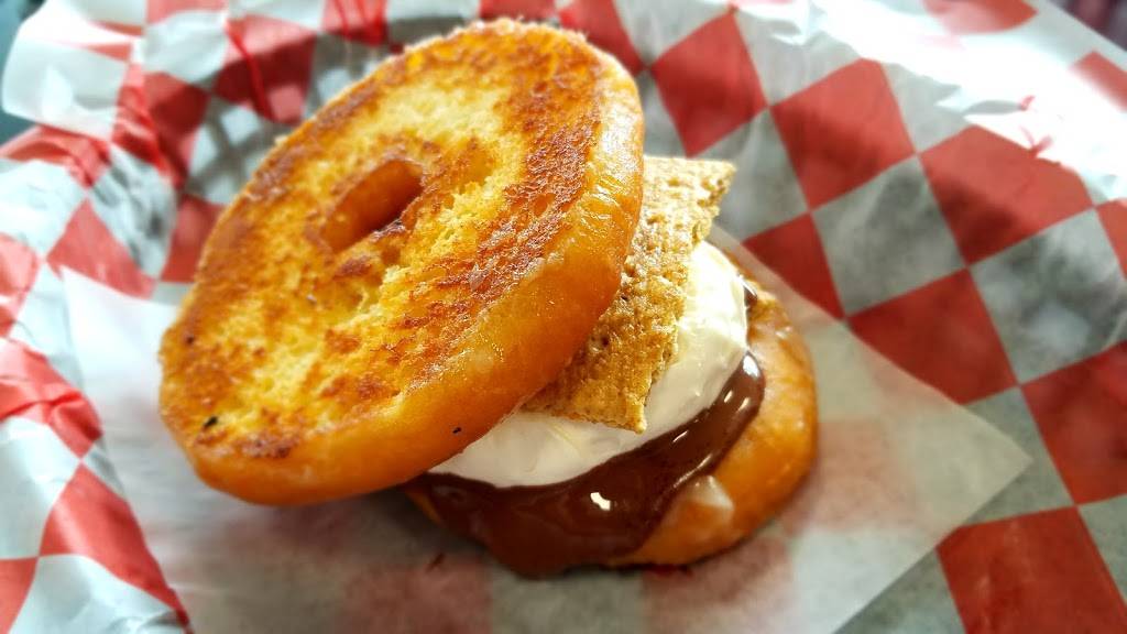 Tom & Chee | restaurant | 21788 Katy Fwy, Katy, TX 77449, USA | 2813949501 OR +1 281-394-9501