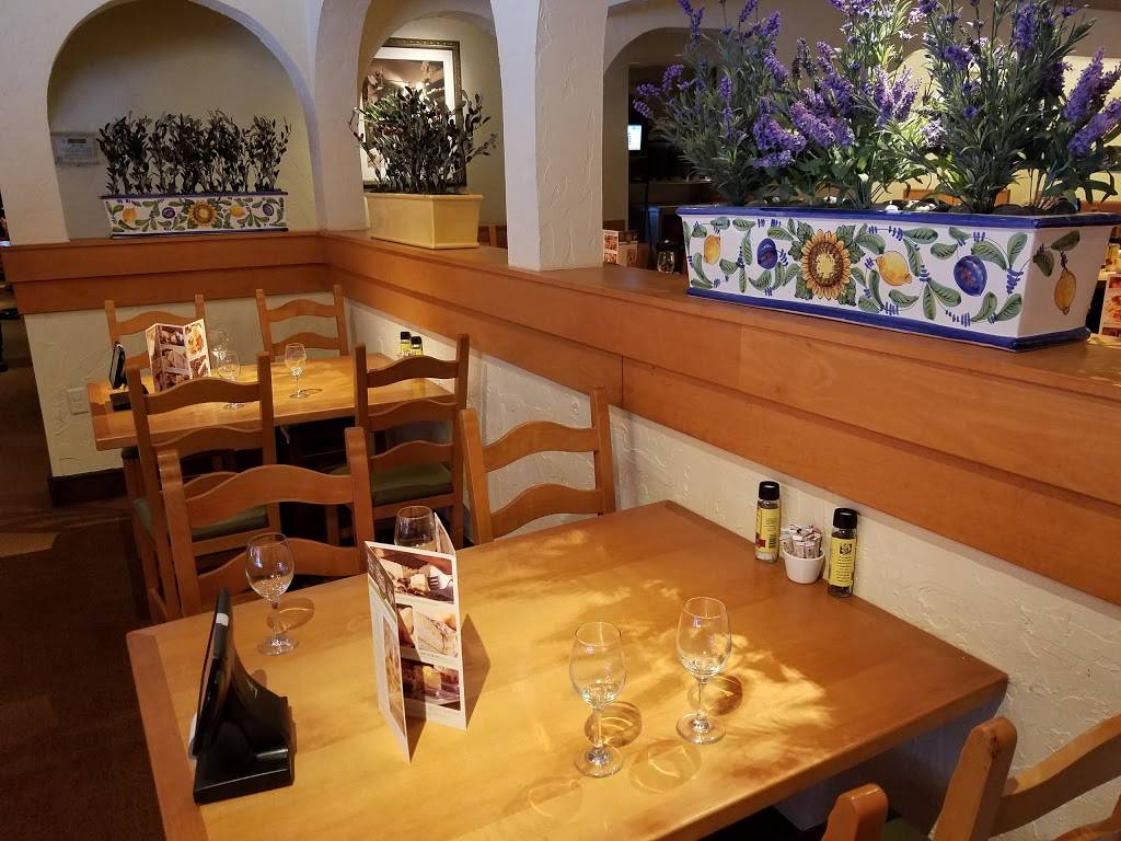 Olive Garden Italian Restaurant | meal takeaway | 4001 W Airport Fwy, Irving, TX 75062, USA | 9722585191 OR +1 972-258-5191
