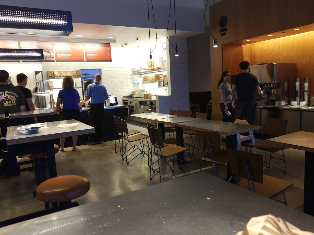 Chipotle Mexican Grill | restaurant | 11811 W Market Pl Ste 3, Fulton, MD 20759, USA | 2406365950 OR +1 240-636-5950