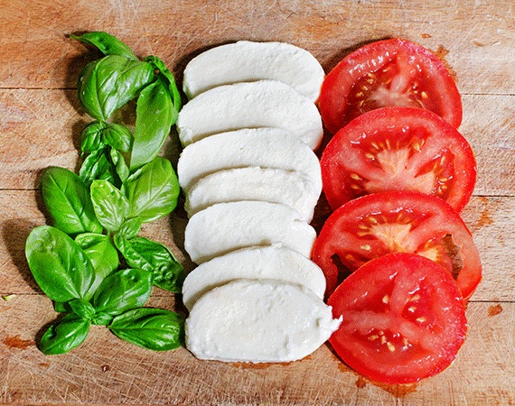 Bella Cucina | restaurant | 109 N Hambden St, Chardon, OH 44024, USA | 4402794141 OR +1 440-279-4141