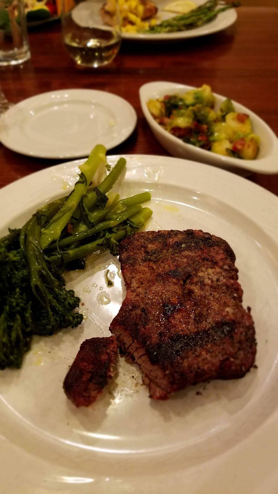 The Flame Steakhouse | restaurant | 109 Carbonton Rd, Sanford, NC 27330, USA | 9197767111 OR +1 919-776-7111