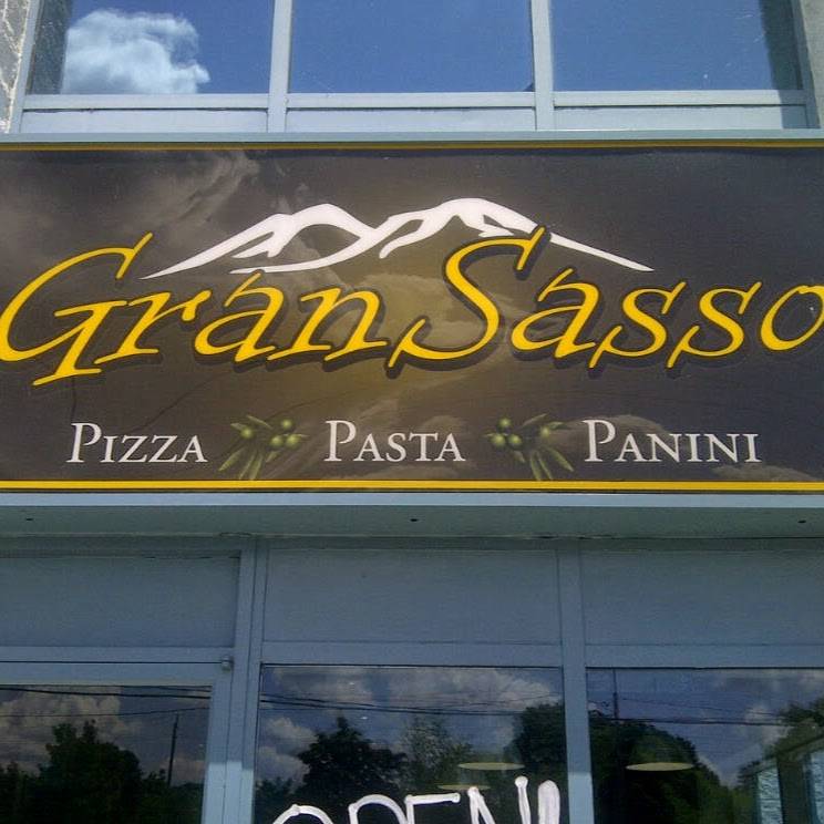 Gran Sasso Restaurant | restaurant | 98 Paris Rd, Brantford, ON N3R 1H9, Canada | 5197521500 OR +1 519-752-1500