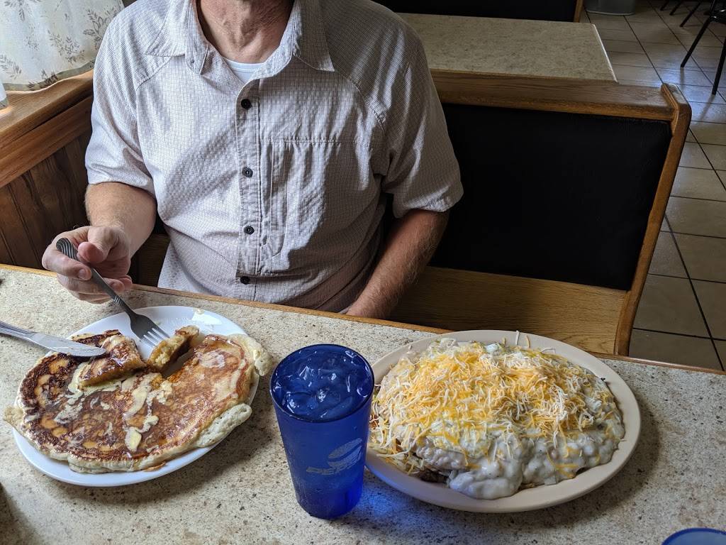 Mamas Back Porch | restaurant | 205 S 3rd St, Mt Pleasant, IA 52641, USA | 3199865054 OR +1 319-986-5054