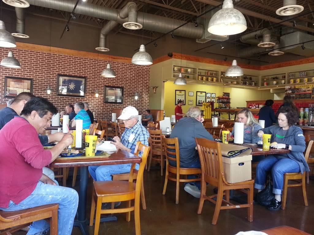 Dickeys Barbecue Pit | restaurant | 1224 N Highway 377, #221, Roanoke, TX 76262, USA | 8174913100 OR +1 817-491-3100