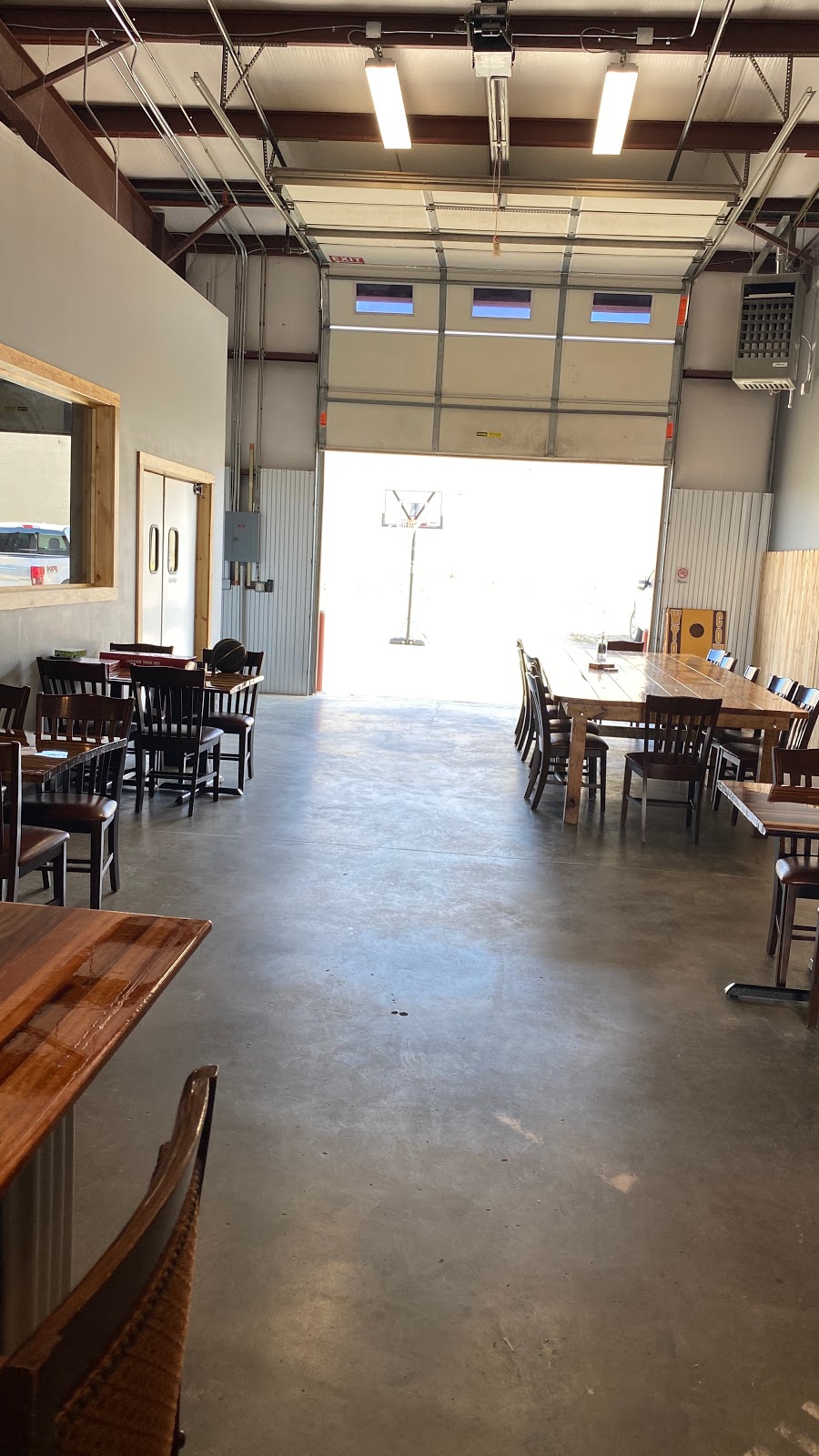 Oil City Beer Company | restaurant | 4155 Legion Ln, Casper, WY 82609, USA | 3073371177 OR +1 307-337-1177