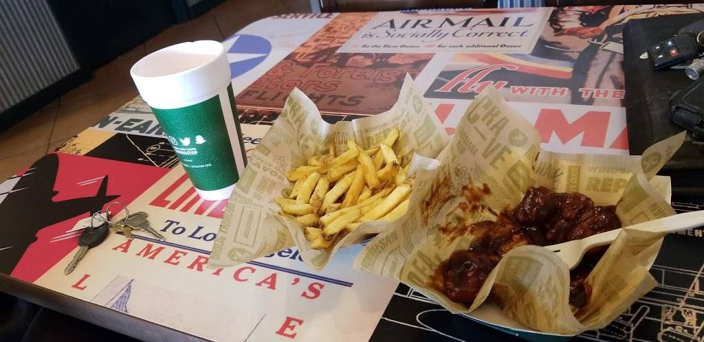 Wingstop | restaurant | 3939 41st Ave Dr, Moline, IL 61265, USA | 3097649464 OR +1 309-764-9464