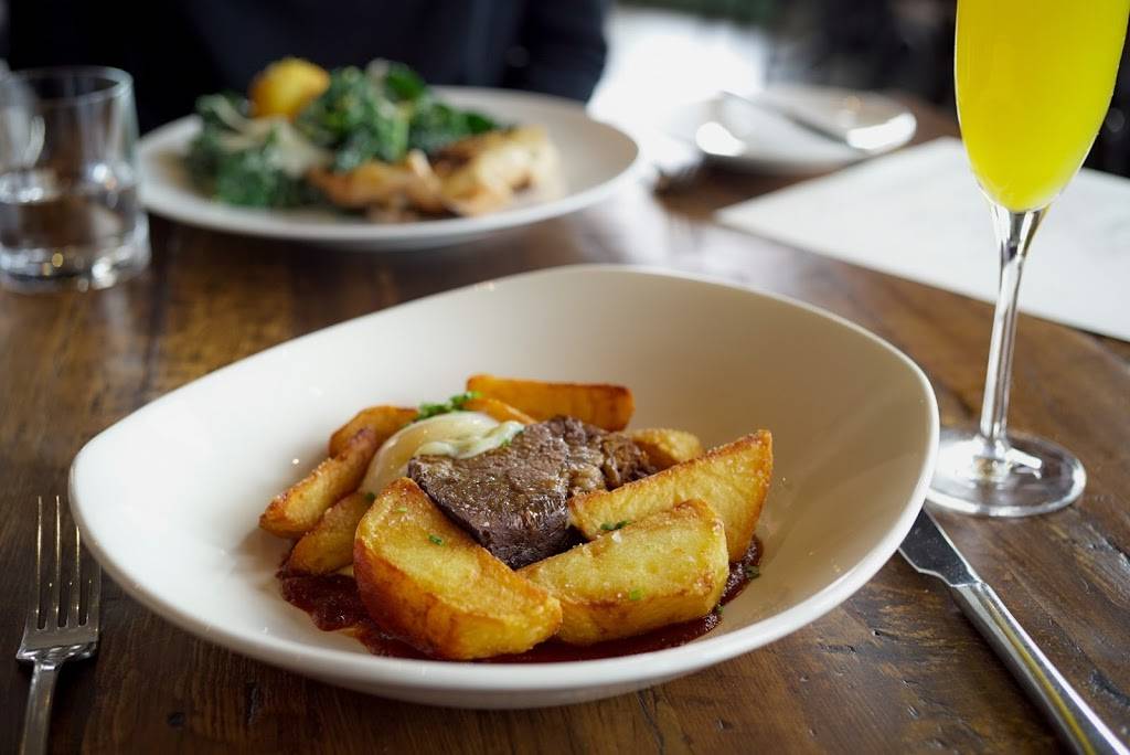 Hawks Public House | restaurant | 1525 Alhambra Blvd, Sacramento, CA 95816, USA | 9165884440 OR +1 916-588-4440