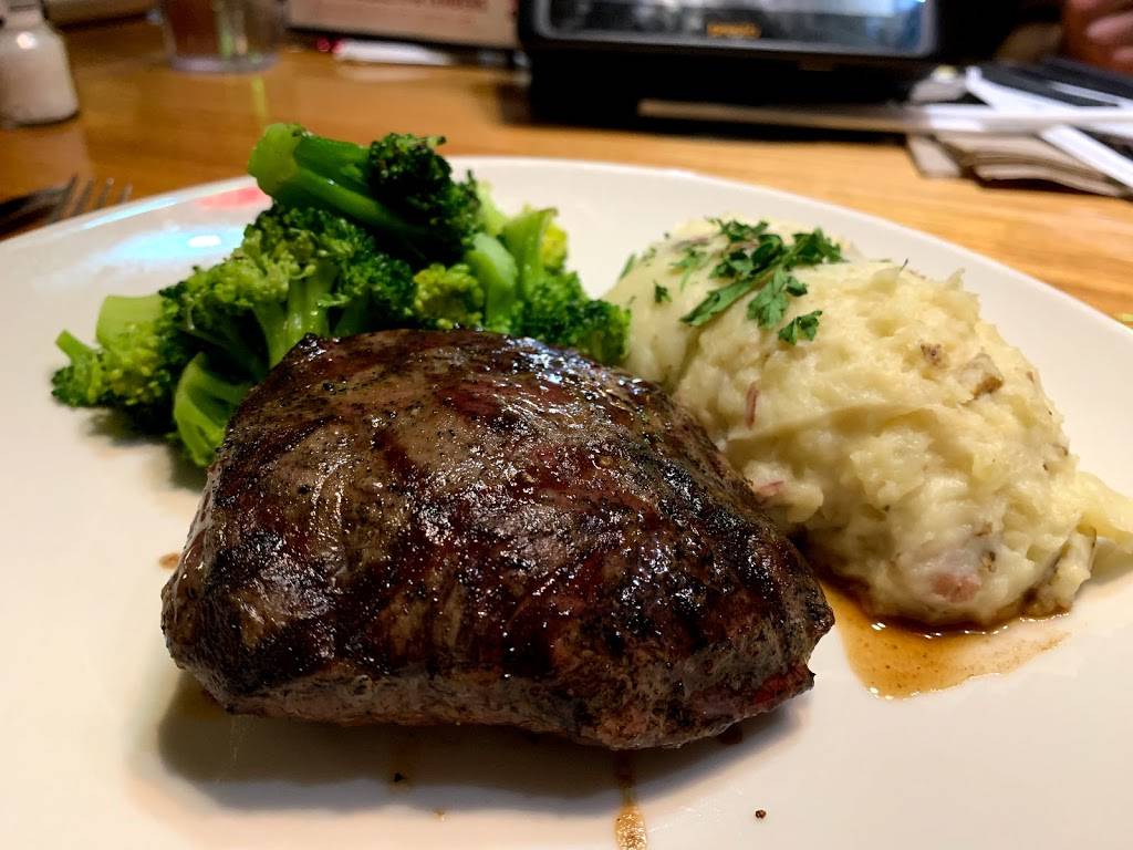 Applebees Grill + Bar | restaurant | 290 W 1300 S, Orem, UT 84058, USA | 8016072344 OR +1 801-607-2344