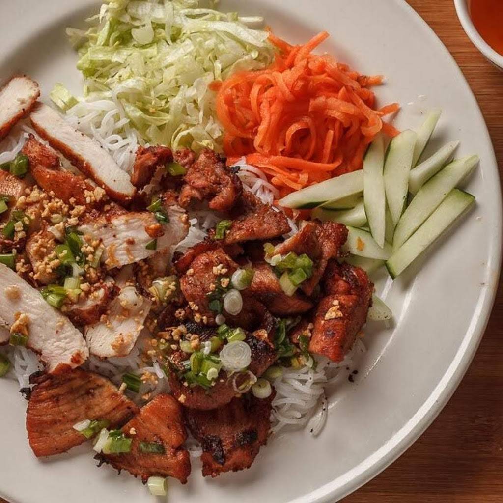 Kim Anhs Noodle House | restaurant | 6624 Jefferson Hwy, Harahan, LA 70123, USA | 5047399995 OR +1 504-739-9995