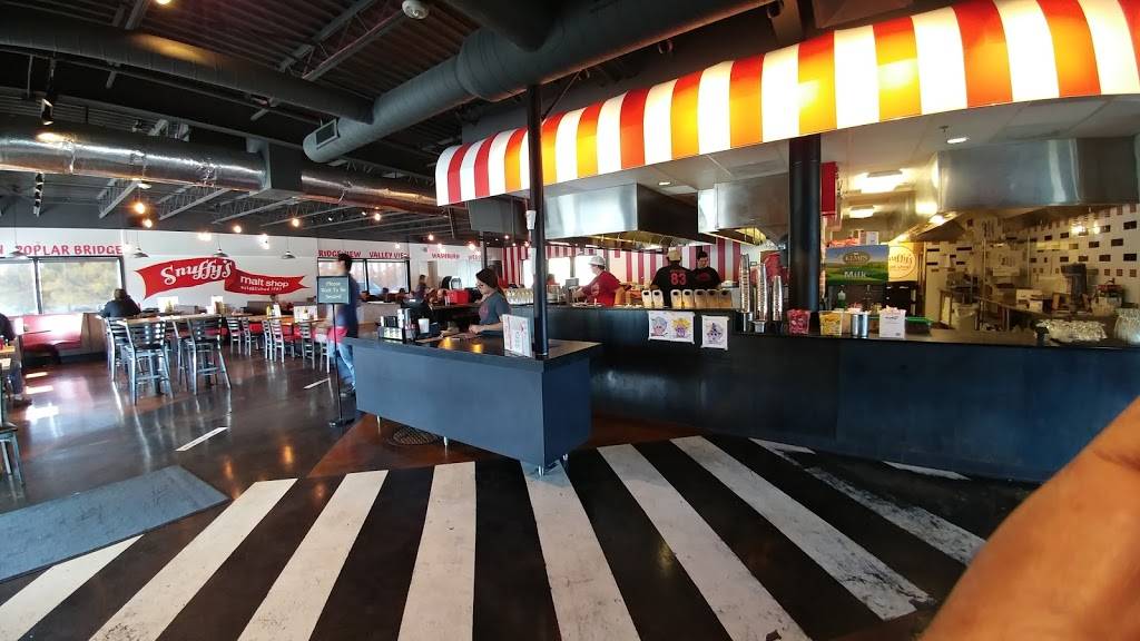 Snuffys Malt Shop | restaurant | 1200 W 98th St, Bloomington, MN 55431, USA | 9528881018 OR +1 952-888-1018