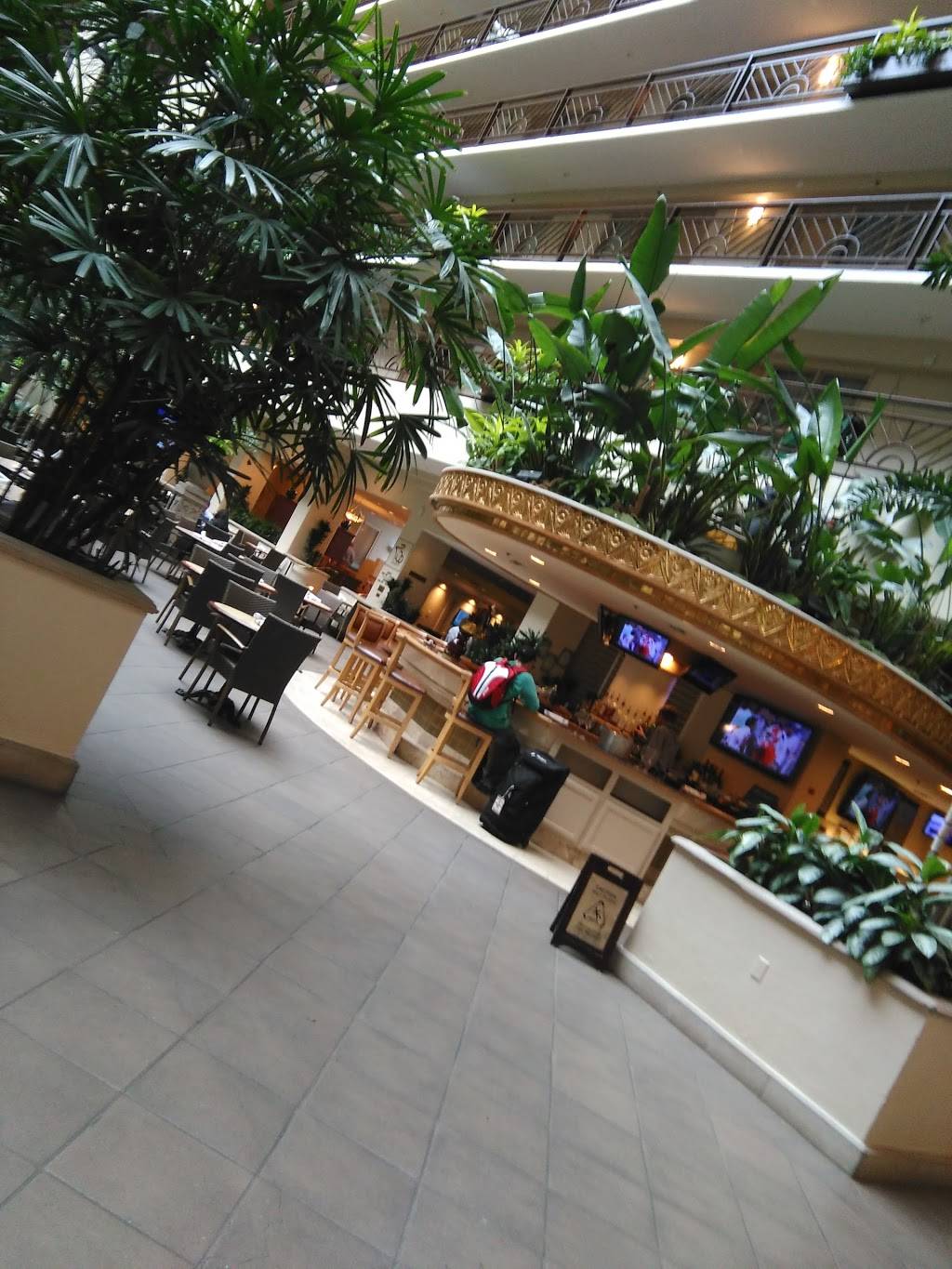 Taste Restaurant | restaurant | 250 Gateway Blvd, South San Francisco, CA 94080, USA | 6505893400 OR +1 650-589-3400