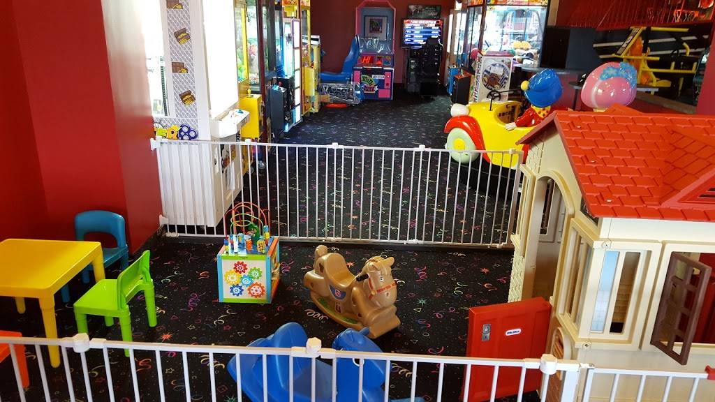 Heavenly Pizza and Arcade | restaurant | 1868 KY-192, London, KY 40744, USA | 6068780002 OR +1 606-878-0002