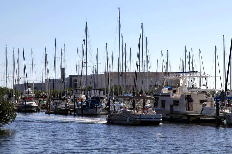 Harbortown Marina - Canaveral | restaurant | 2700 Harbortown Dr, Merritt Island, FL 32952, USA | 3214530160 OR +1 321-453-0160