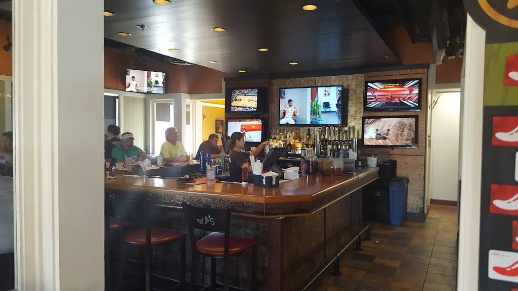 Chilis Grill & Bar | meal takeaway | 1004 FL-19, Palatka, FL 32177, USA | 3863284646 OR +1 386-328-4646