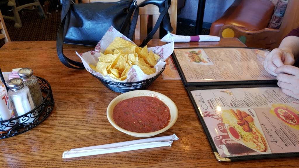 El Toro | restaurant | 1375 N Fairfield Rd, Dayton, OH 45432, USA | 9374274199 OR +1 937-427-4199