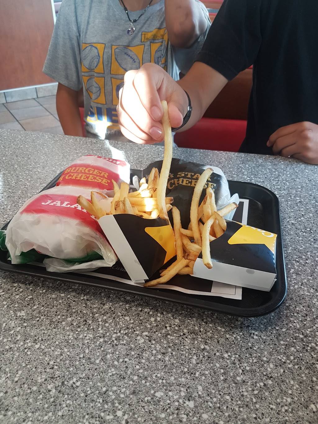 Carls Jr. | restaurant | 3240 Yorba Linda Blvd, Fullerton, CA 92831, USA | 7145285910 OR +1 714-528-5910