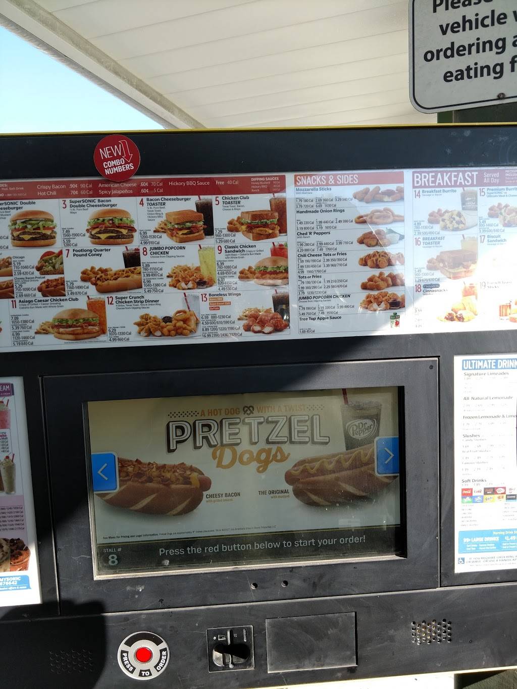 Sonic Drive-In | restaurant | 1080 N Davis Rd, Salinas, CA 93907, USA | 8317571362 OR +1 831-757-1362