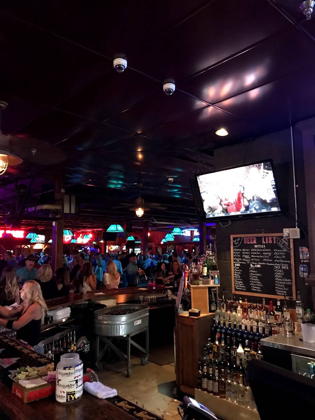 The Grizzly Rose | night club | 5450 North, Valley Hwy, Denver, CO 80216, USA | 3032952353 OR +1 303-295-2353