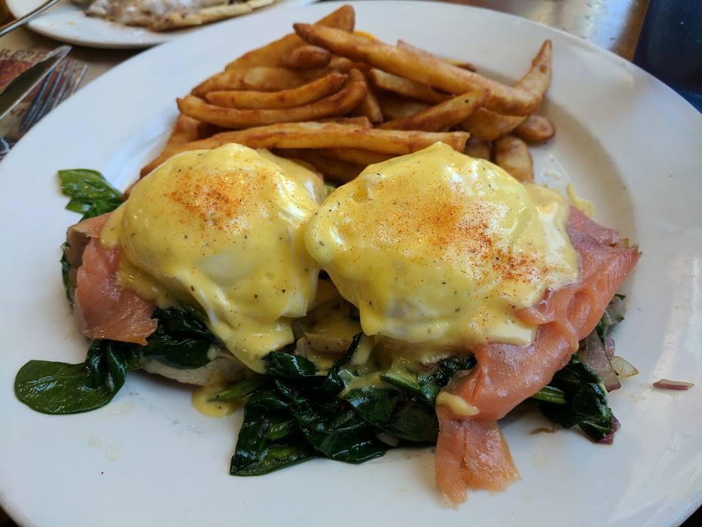 Crepevine | restaurant | 367 University Ave, Palo Alto, CA 94301, USA | 6503233900 OR +1 650-323-3900