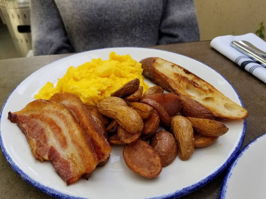 Côté Est Bistro & bar | restaurant | 5022 York Blvd, Los Angeles, CA 90042, USA | 3237396762 OR +1 323-739-6762