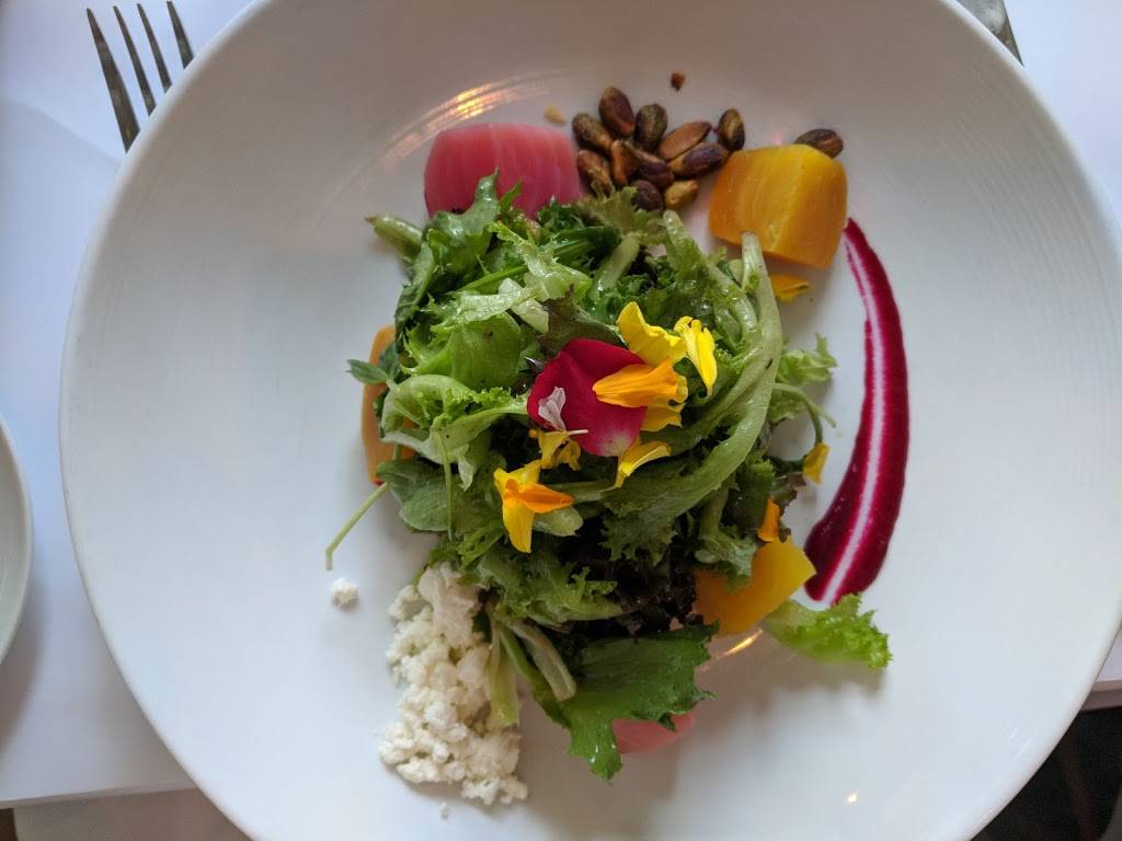 The Farmhouse | restaurant | 970 Great Plain Ave, Needham, MA 02492, USA | 7814496200 OR +1 781-449-6200