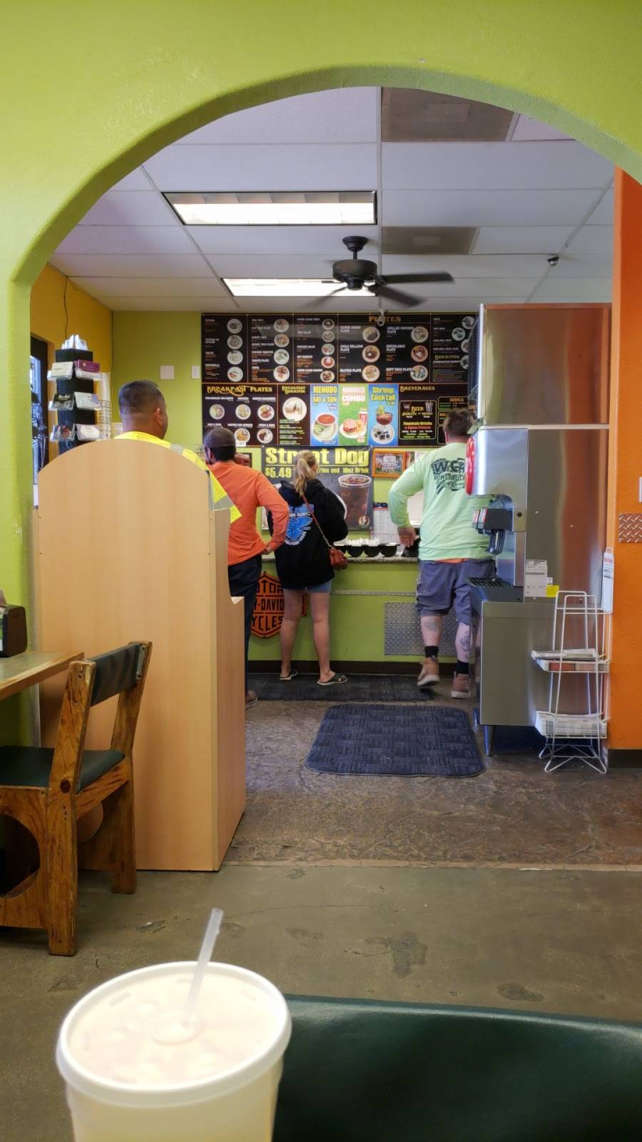 Monicas Tacos | restaurant | 8104 I Ave, Hesperia, CA 92345, USA | 7609475505 OR +1 760-947-5505