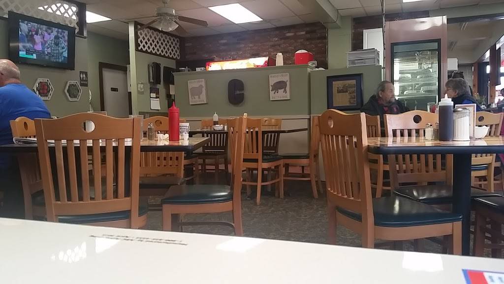 Connies Stagecoach | restaurant | 95 Elm St #1801, Salisbury, MA 01952, USA | 9784653543 OR +1 978-465-3543