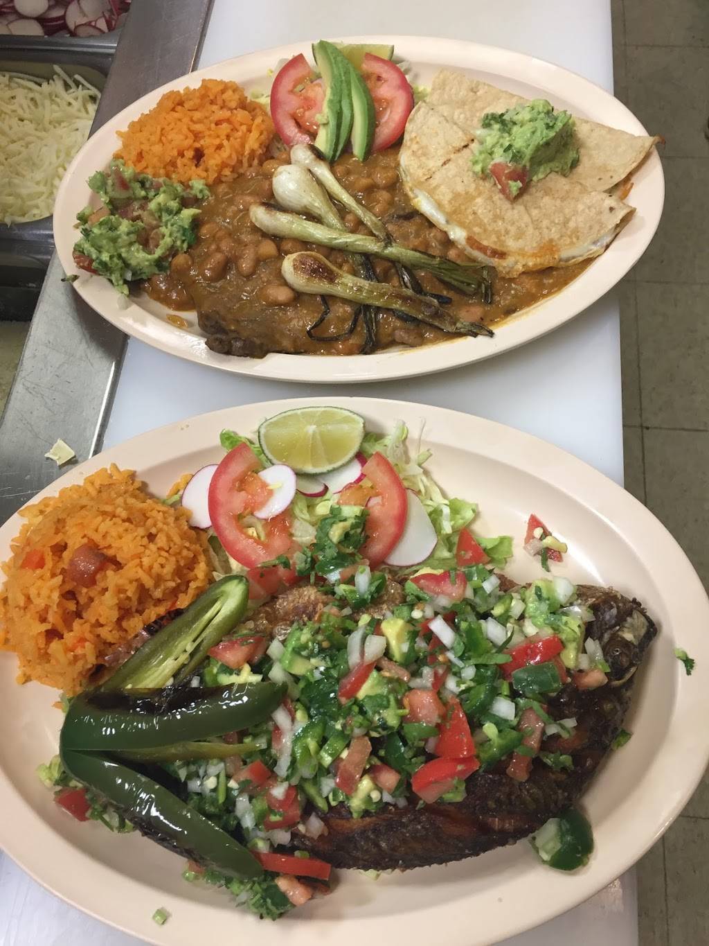 Taqueria Gomez | restaurant | 3635 W 31st St, Chicago, IL 60623, USA | 7733761863 OR +1 773-376-1863