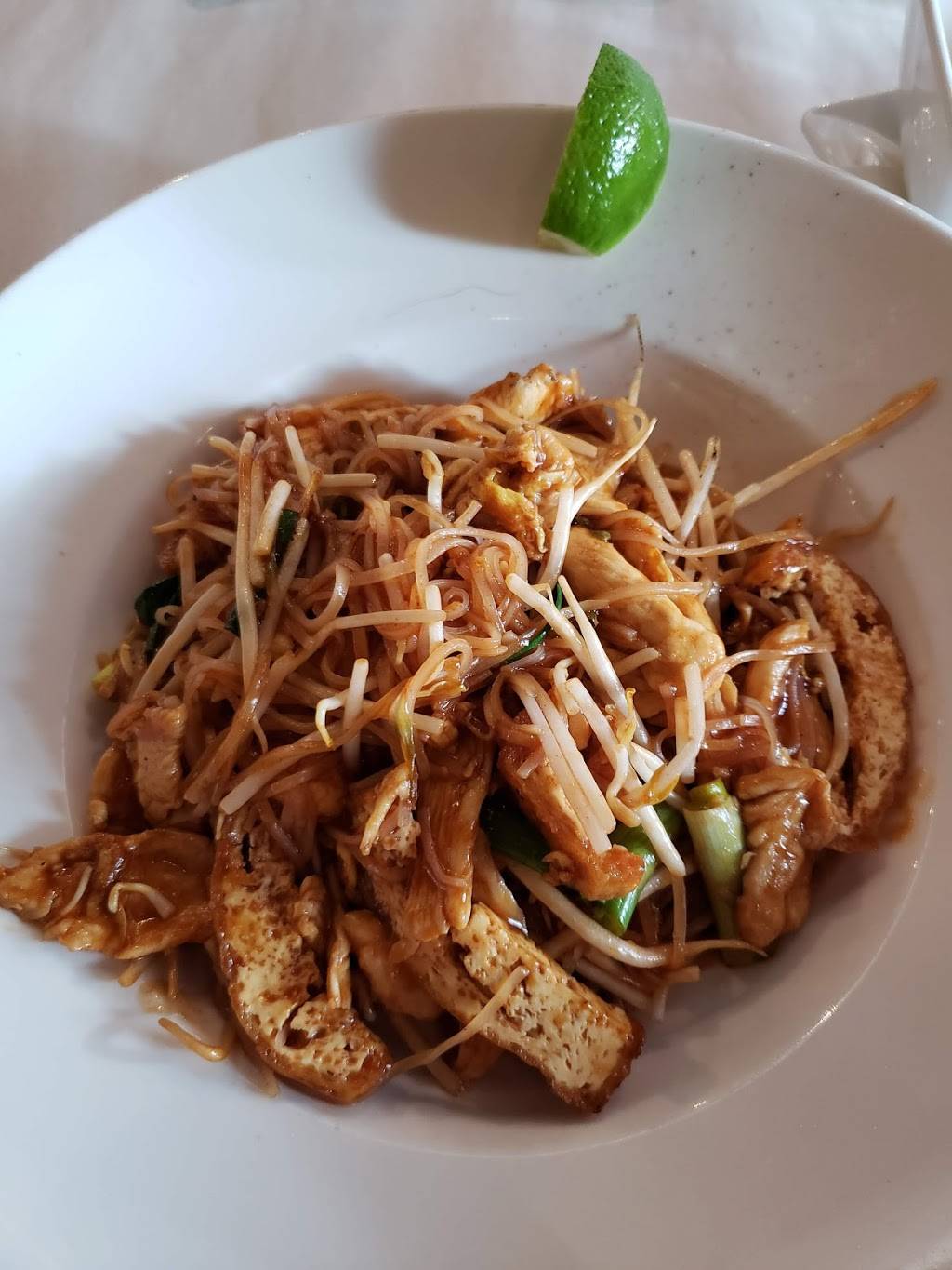 WIND Japanese and Thai | restaurant | 6485 Mississauga Rd, Mississauga, ON L5N 1A6, Canada | 9055678882 OR +1 905-567-8882