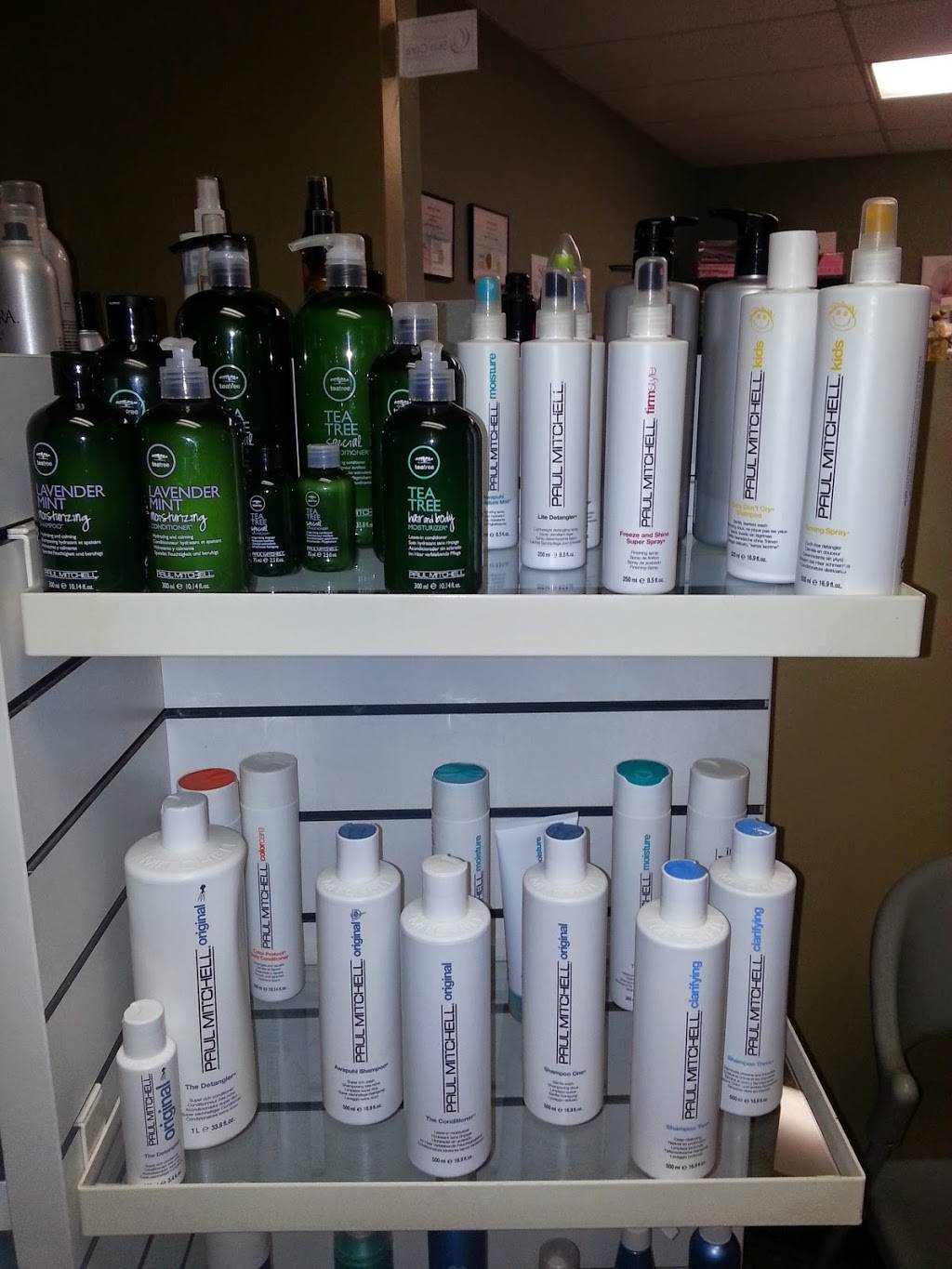 Radiant FX Salon & Day Spa | restaurant | 3808 1st Ave NE, Cedar Rapids, IA 52402, USA | 3195315985 OR +1 319-531-5985