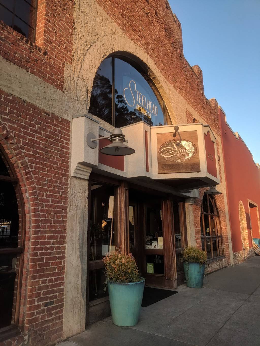 Steelhead Brewing Company | restaurant | 333 California Dr, Burlingame, CA 94010, USA | 6503446050 OR +1 650-344-6050