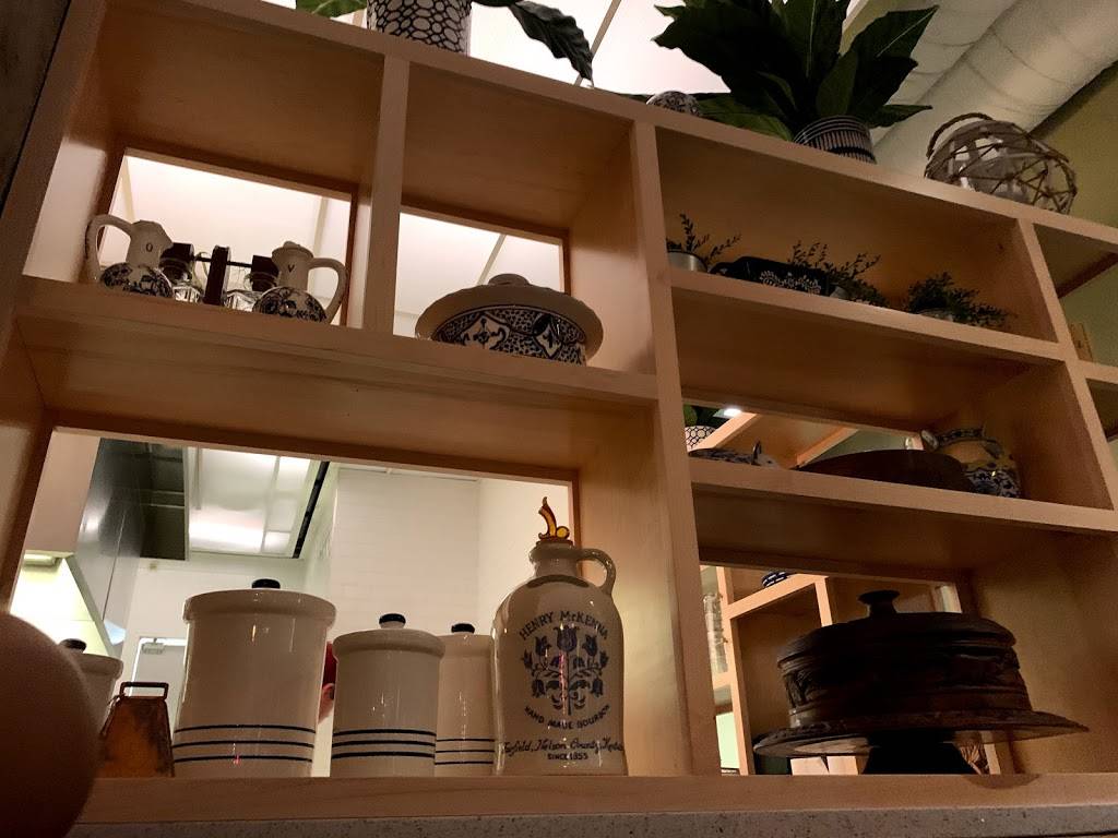 Bar Cleeta | restaurant | 110 NW 2nd St Ste 110, Bentonville, AR 72712, USA | 4795537006 OR +1 479-553-7006