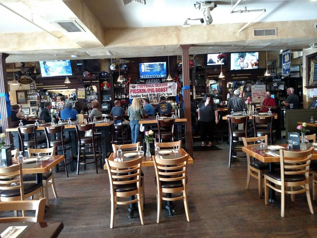 Flanagans Pub | restaurant | 451 Hawkins Ave, Lake Ronkonkoma, NY 11779, USA | 6315889843 OR +1 631-588-9843