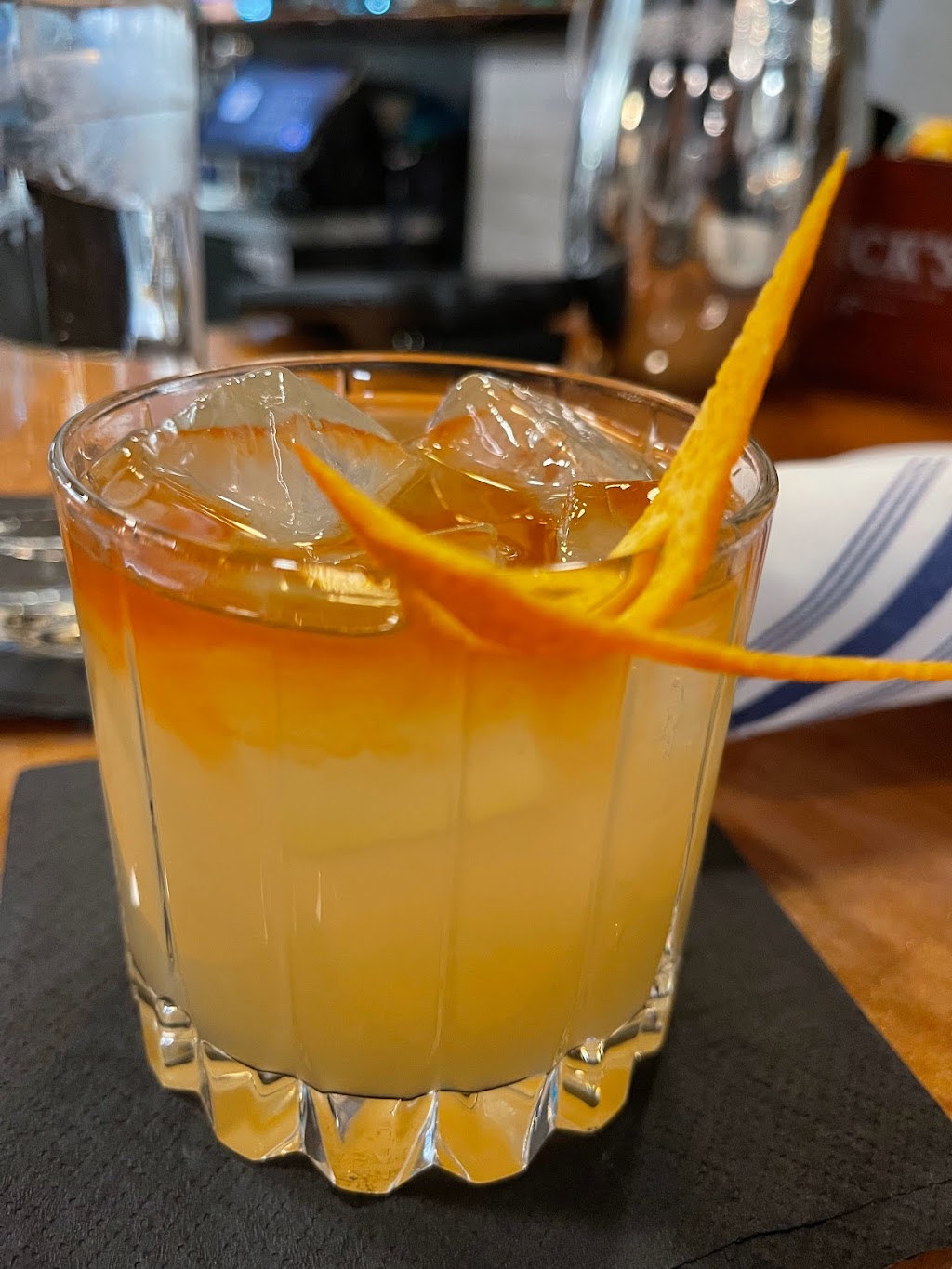 Niles Peacock Kitchen & Bar | restaurant | 178 Sunset Ave S, Edmonds, WA 98020, USA | 3056105425 OR +1 305-610-5425