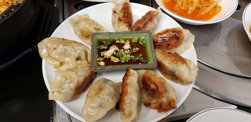 Korean BBQ Restaurant | restaurant | 265 King St E, Kitchener, ON N2G 4N4, Canada | 5195687111 OR +1 519-568-7111