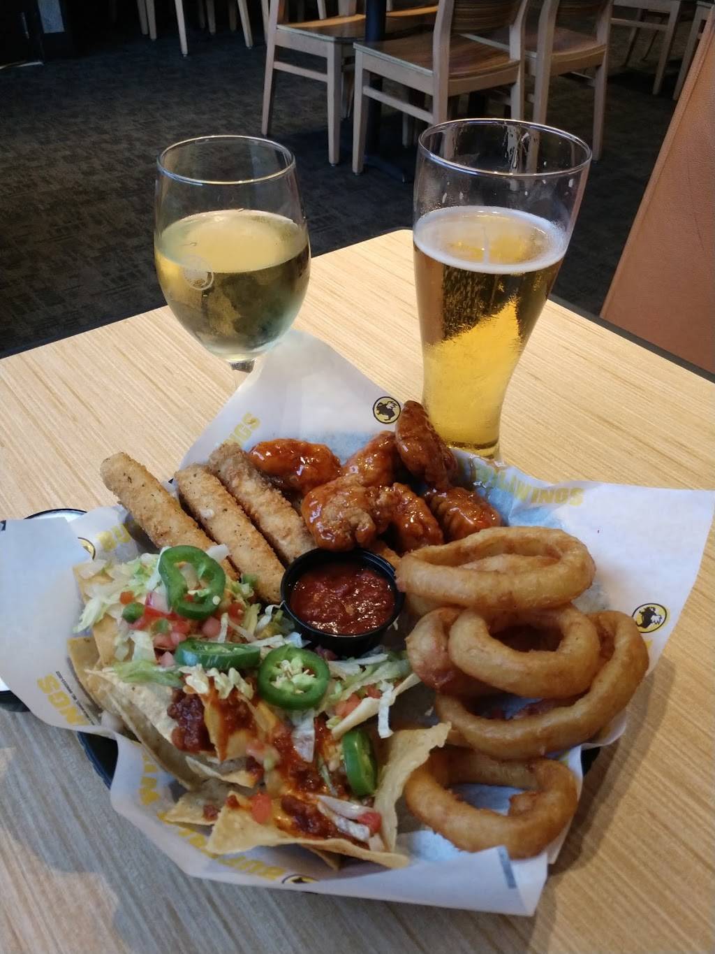 Buffalo Wild Wings | restaurant | 4075 Park Blvd N, Pinellas Park, FL 33781, USA | 7273501020 OR +1 727-350-1020