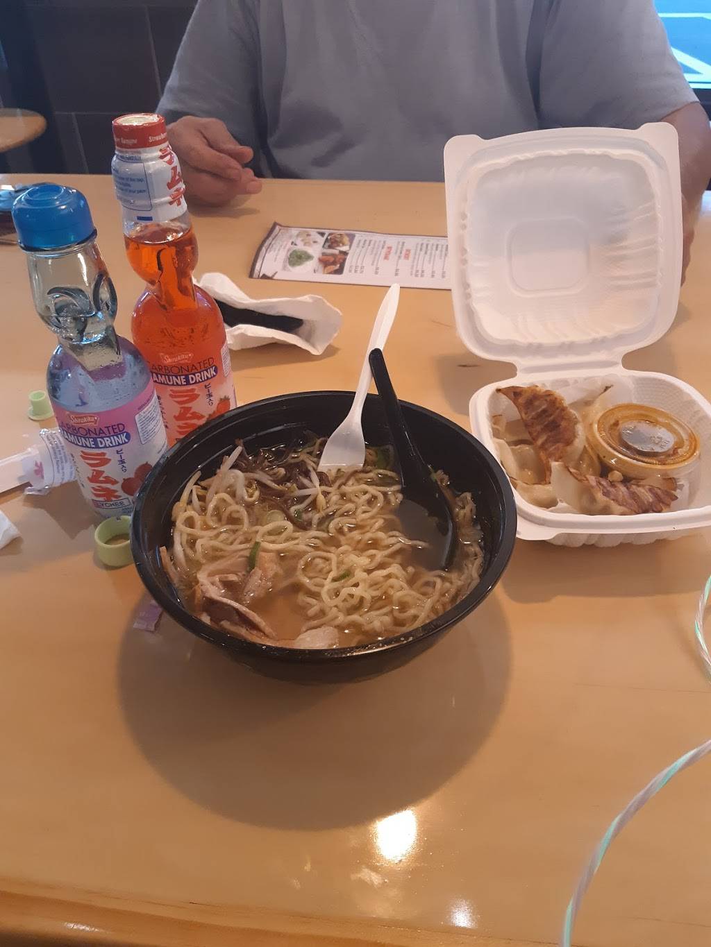 Dragon Bowl Ramen | restaurant | 7542 University Blvd, Winter Park, FL 32792, USA | 4076813555 OR +1 407-681-3555