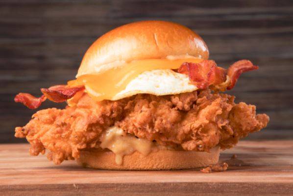 Fox & Hound | restaurant | 250 Millcreek Mall, Erie, PA 16565, USA | 8148645589 OR +1 814-864-5589