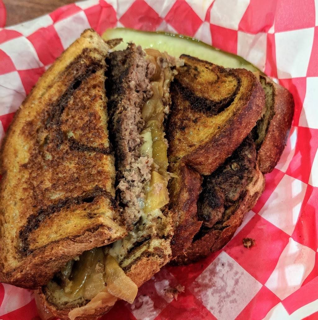 Nellys | restaurant | 140 Bridge St, Wilmington, IL 60481, USA | 8154769590 OR +1 815-476-9590