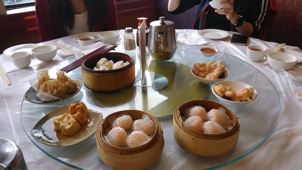 Oriental Chu Shing Restaurant | restaurant | 691 Somerset St W, Ottawa, ON K1R 6P5, Canada | 6132338818 OR +1 613-233-8818