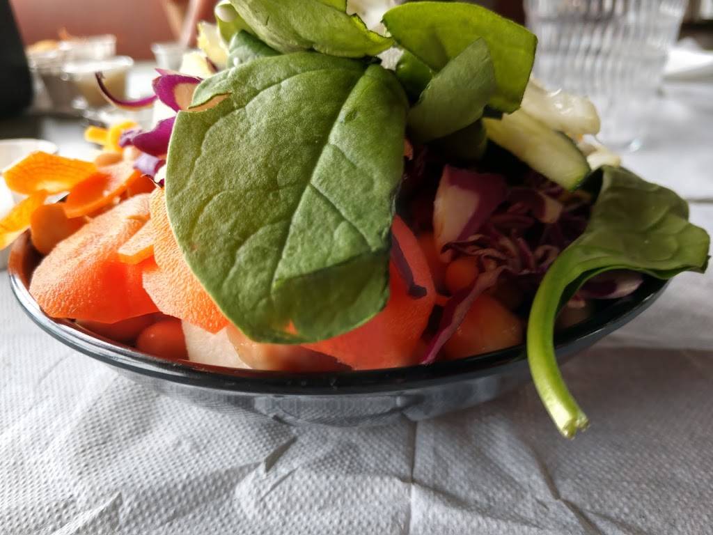 Toppers Pizza | restaurant | 18417 Soledad Canyon Rd, Santa Clarita, CA 91387, USA | 6612227888 OR +1 661-222-7888