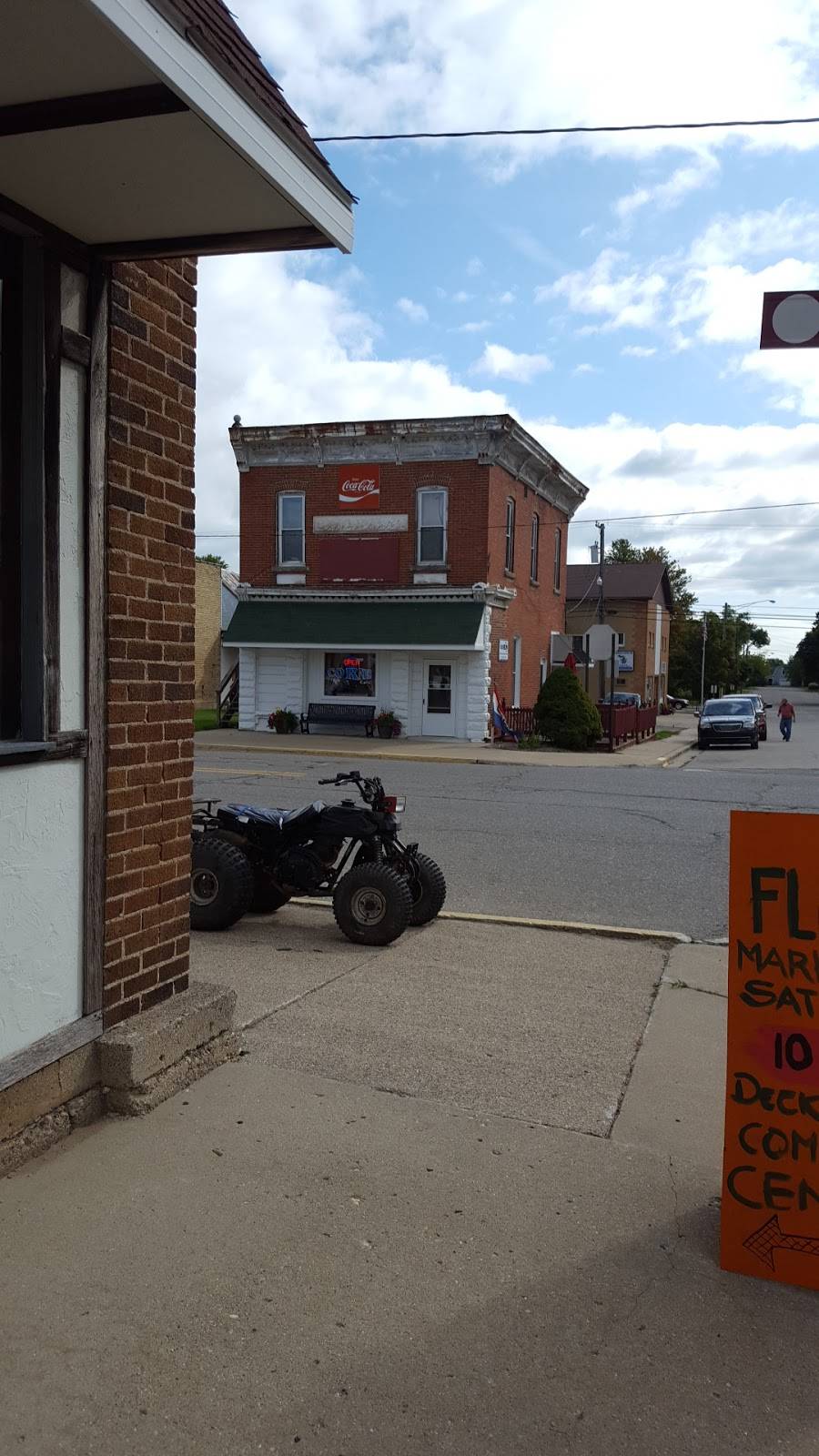 Corner Cafe | restaurant | 3452 Main St, Deckerville, MI 48427, USA | 8103768450 OR +1 810-376-8450