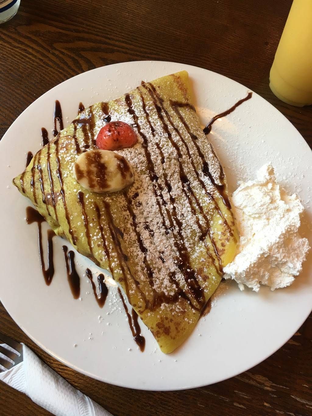 Crepes De Paris | restaurant | 84 S Fair Oaks Ave, Pasadena, CA 91105, USA | 6266663908 OR +1 626-666-3908
